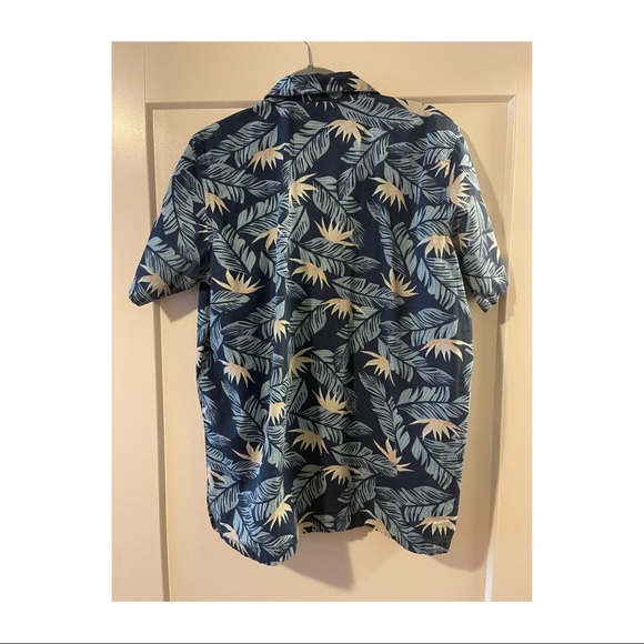 Island Works Button Down Hawaii Shirt - Picture 2 of 2